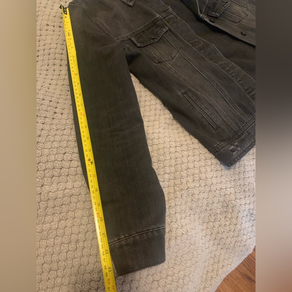 MOVING SALE Denim jacket Old Navy (dark grey/black/charcoal) - Picture 5 of 7